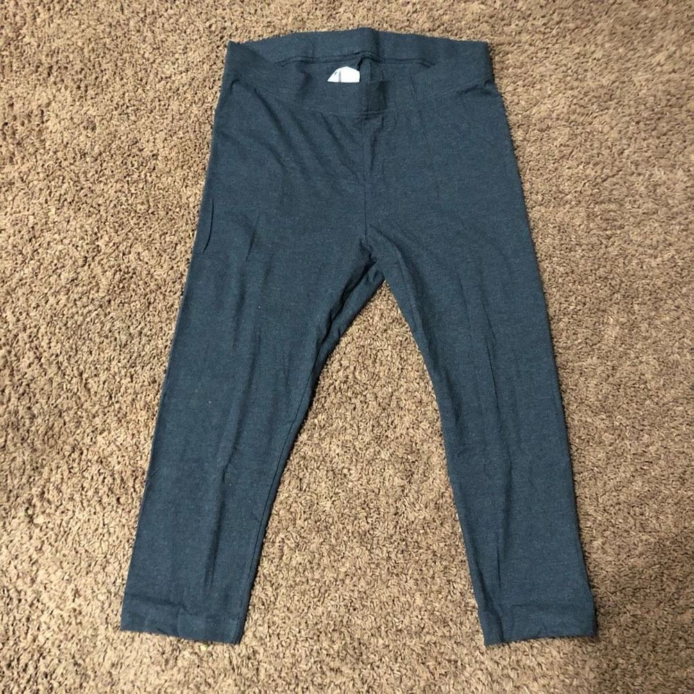 Brand New Old Navy High Rise Cropped Grey Leggings Size Large For Women